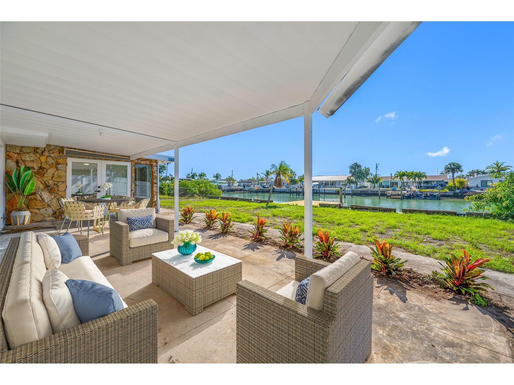 7930 Causeway Boulevard S Saint Petersburg FL 33707 - BOCA CIEGA BAY TB8462542 image3