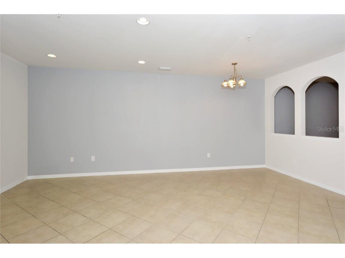 7930 Moonstone Drive #3-102 Sarasota FL 34233 A4668830 image3