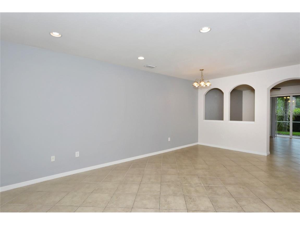 7930 Moonstone Drive #3-102 Sarasota FL 34233 A4668830 image4