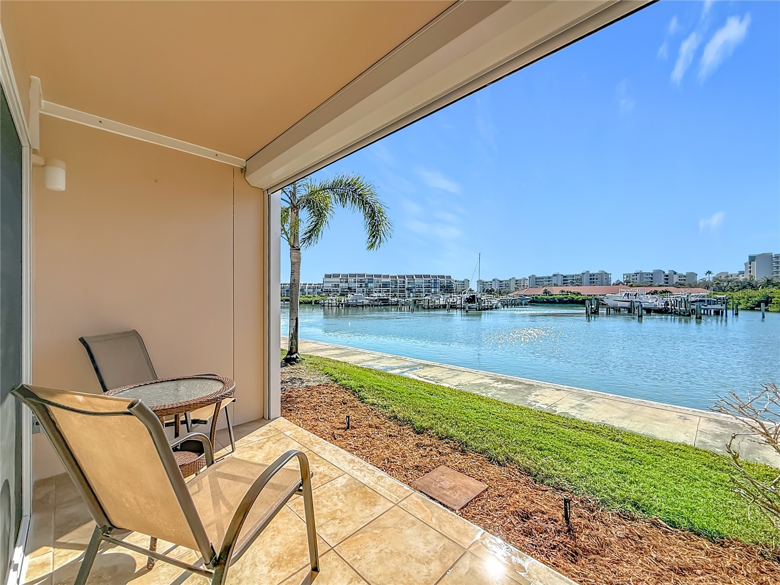 7930 Sun Island Dr S #111 South Pasadena FL 33707 TB8452526 image1