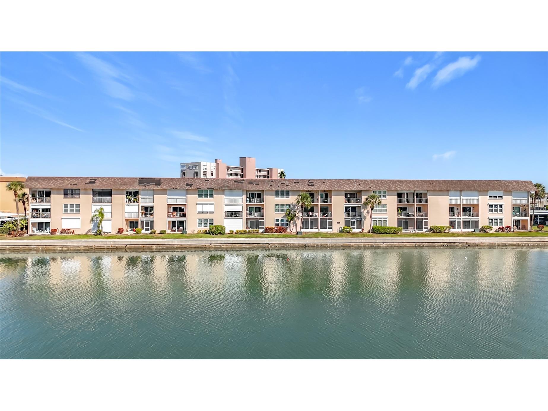 7930 Sun Island Dr S #111 South Pasadena FL 33707 TB8452526 image57