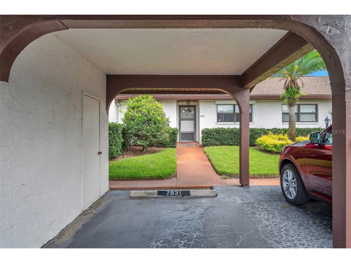 7931 Radcliffe Circle Port Richey FL 34668 U8249556 image1