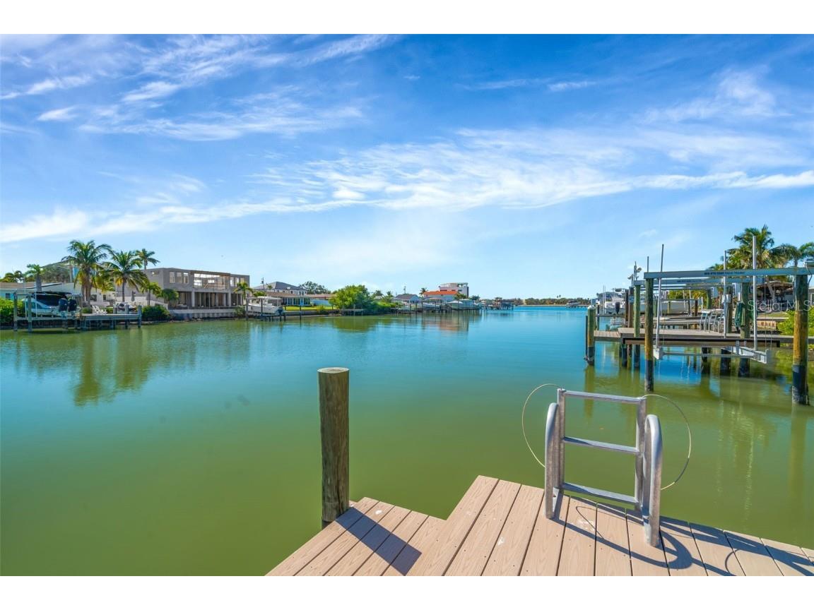 7932 2nd Avenue S Saint Petersburg FL 33707 TB8447994 image6