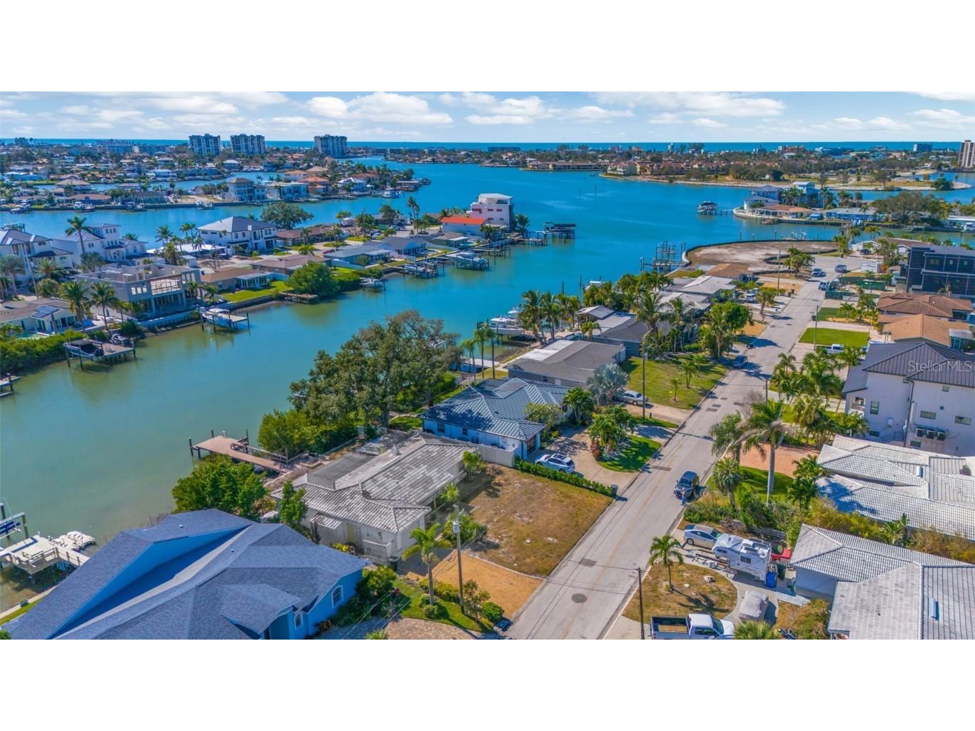 7932 2nd Avenue S Saint Petersburg FL 33707 TB8448643 image5