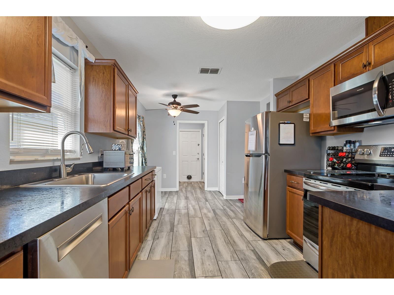 7932 Harbor Bridge Boulevard New Port Richey FL 34654 TB8470087 image10