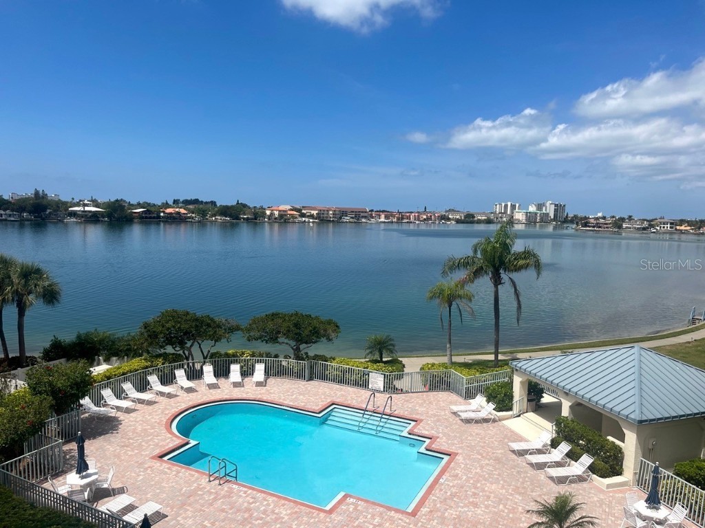 7932 Sailboat Key Boulevard S #308 South Pasadena FL 33707 - INTERCOASTAL/BOCA CIEGA BAY U8195436 image1