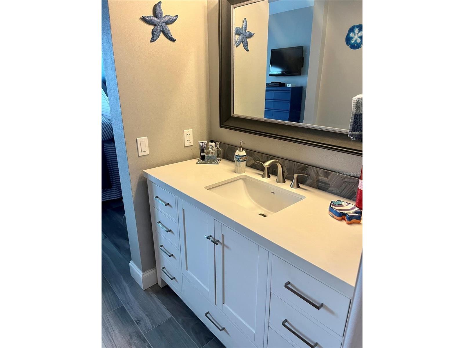 7932 Sailboat Key Boulevard S #504 South Pasadena FL 33707 - INTRACOASTAL/BOCA CIEGA BAY TB8480834 image8
