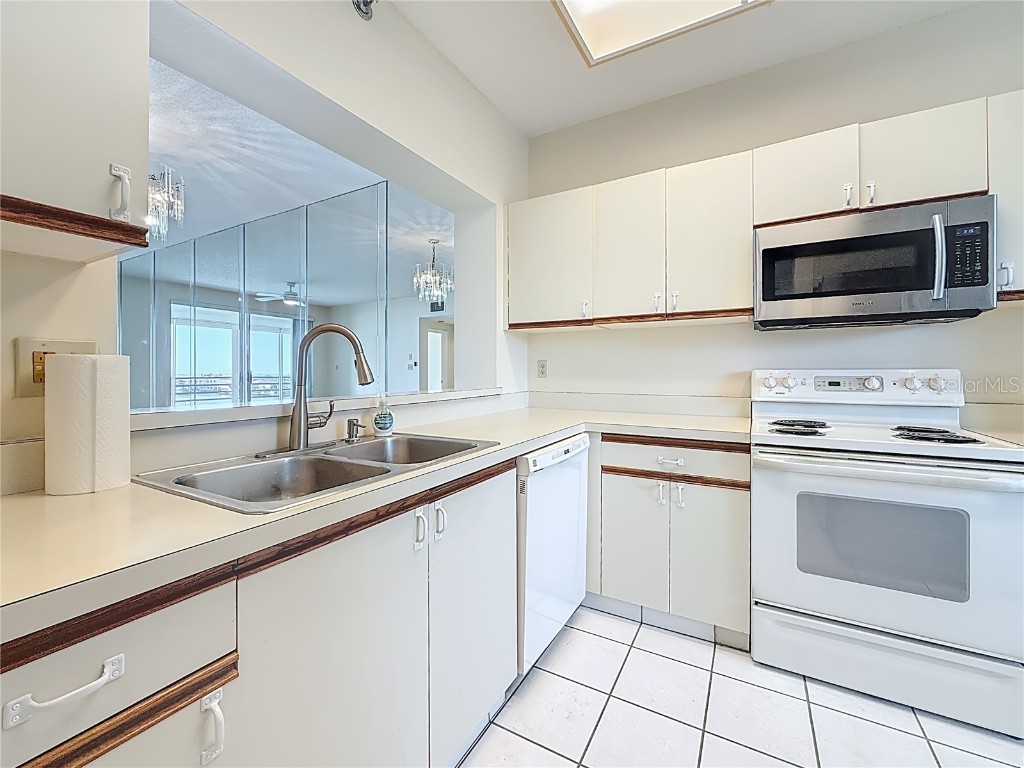 7932 Sailboat Key Boulevard S #603 South Pasadena FL 33707 TB8448324 image10