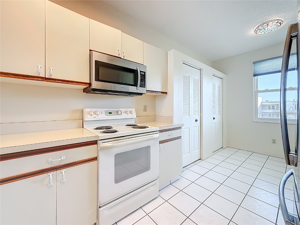 7932 Sailboat Key Boulevard S #603 South Pasadena FL 33707 TB8448324 image12