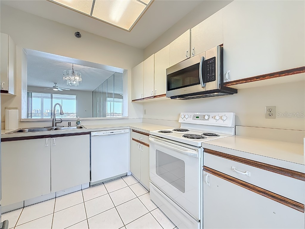 7932 Sailboat Key Boulevard S #603 South Pasadena FL 33707 TB8448324 image19