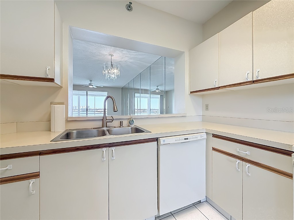 7932 Sailboat Key Boulevard S #603 South Pasadena FL 33707 TB8448324 image20