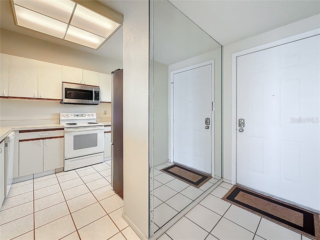 7932 Sailboat Key Boulevard S #603 South Pasadena FL 33707 TB8448324 image8