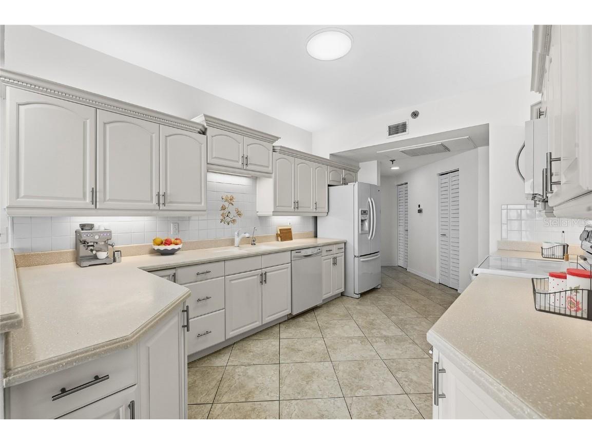 7932 Sailboat Key Boulevard S #804 South Pasadena FL 33707 - INTRACOASTAL/BOCA CIEGA BAY TB8449052 image15