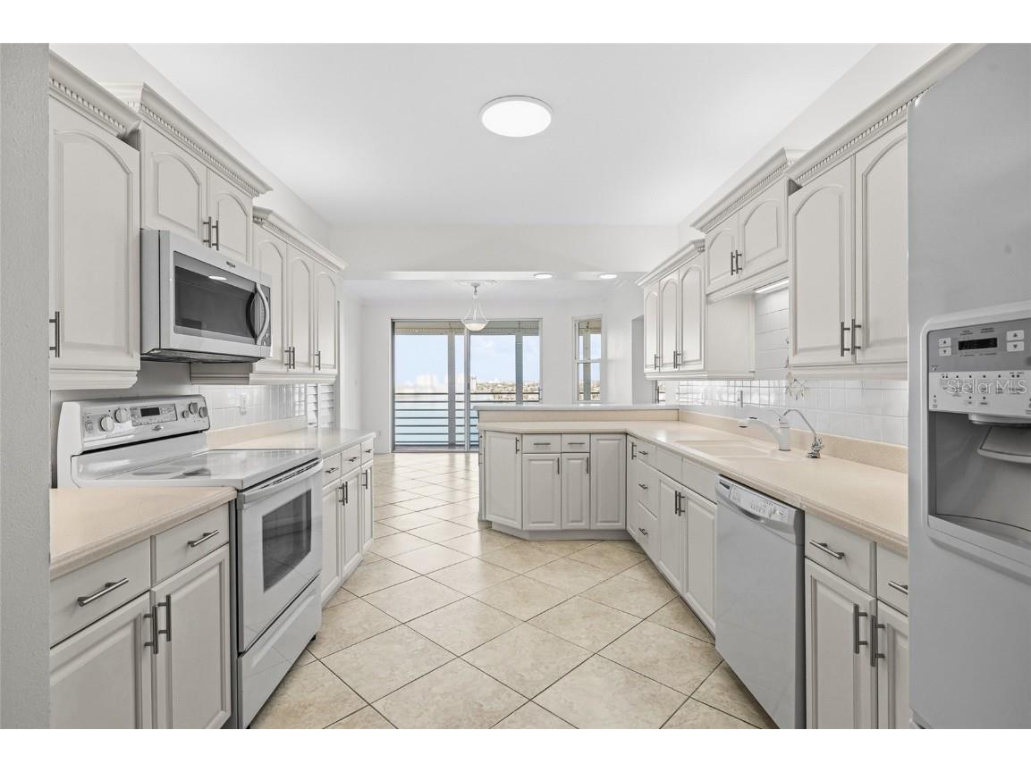 7932 Sailboat Key Boulevard S #804 South Pasadena FL 33707 - INTRACOASTAL/BOCA CIEGA BAY TB8449052 image18