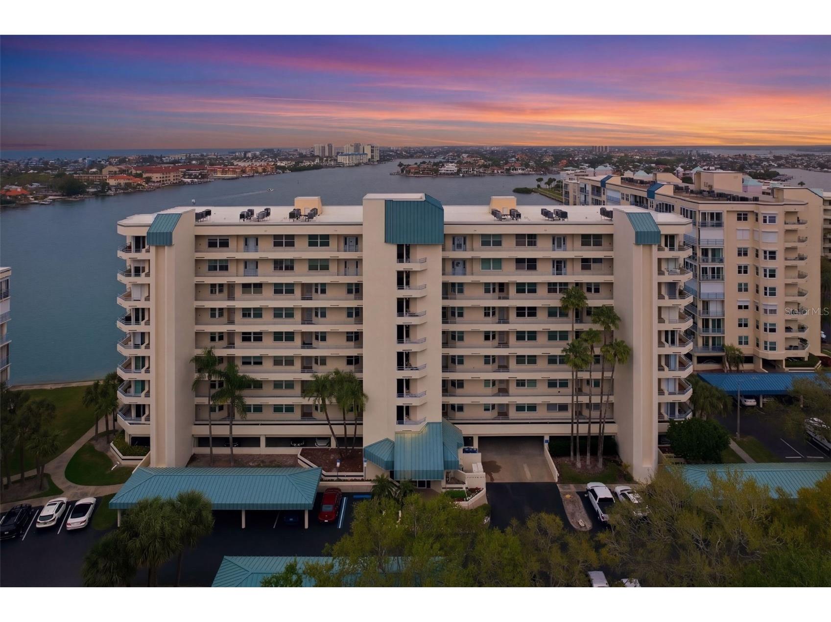 7932 Sailboat Key Boulevard S #806 South Pasadena FL 33707 TB8485381 image1