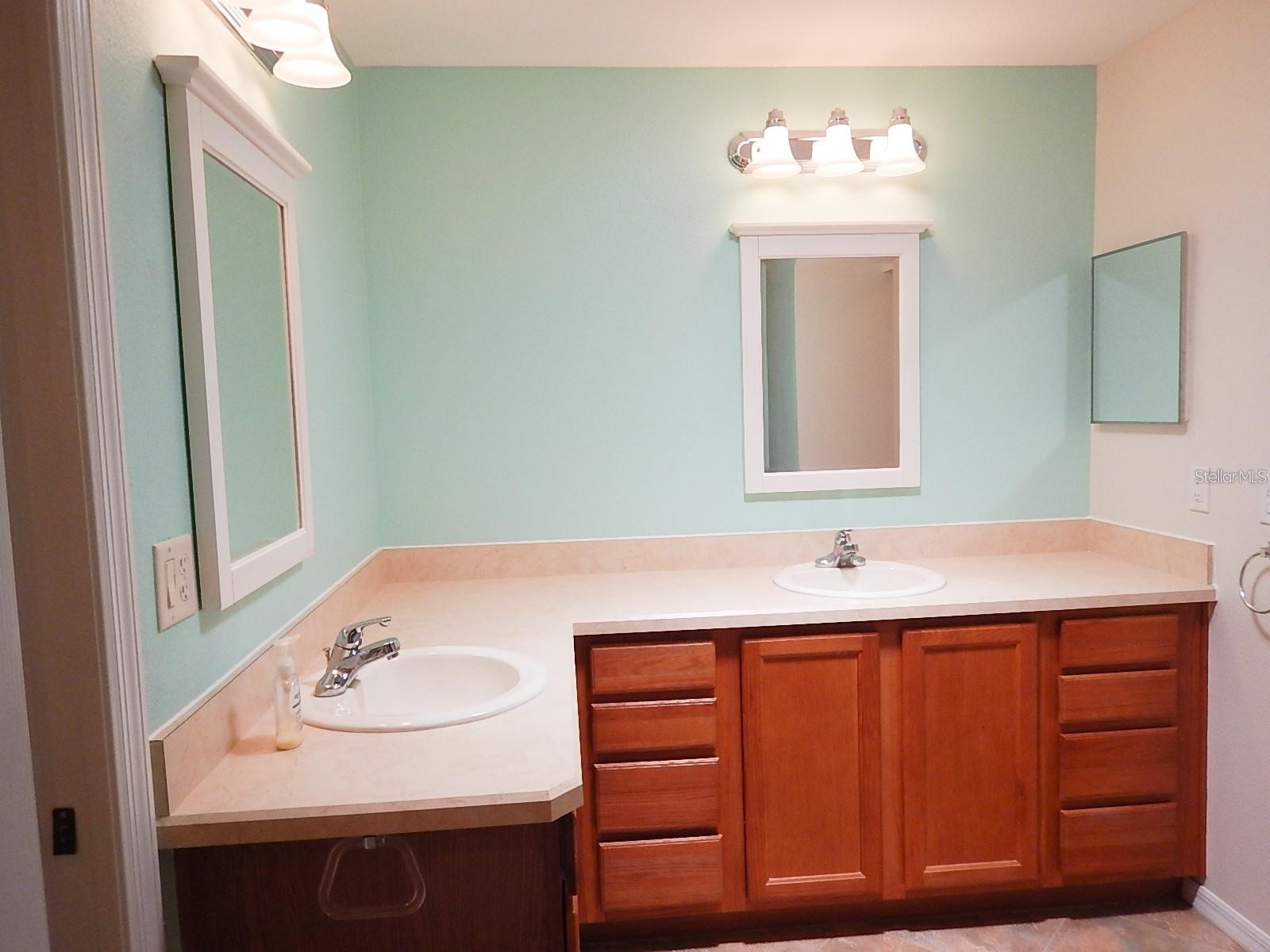 7933 SW 83rd Place Ocala FL 34476 OM725633 image15