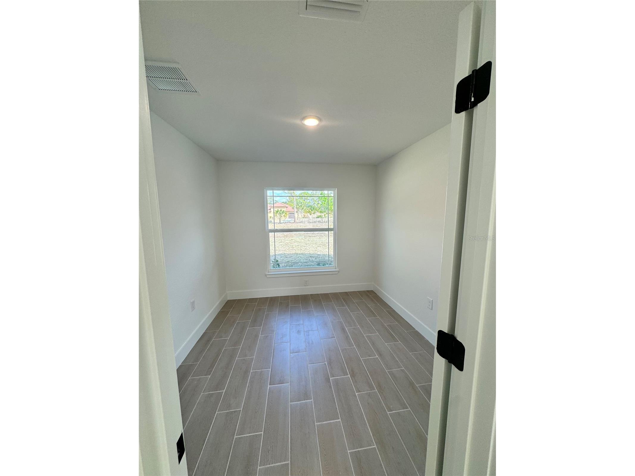 7933 Tropicaire Blvd. North Port FL 34286 A4666803 image6