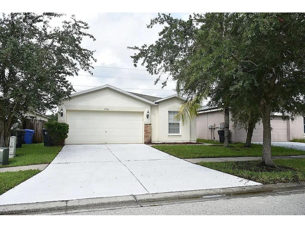 7934 Carriage Pointe Drive Gibsonton FL 33534 TB8309592 image1
