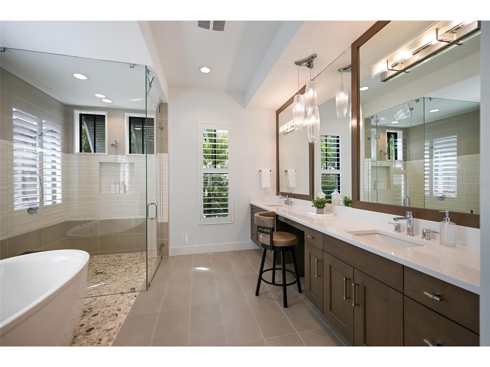 7936 Mainsail Lane Sarasota FL 34240 A4684165 image29