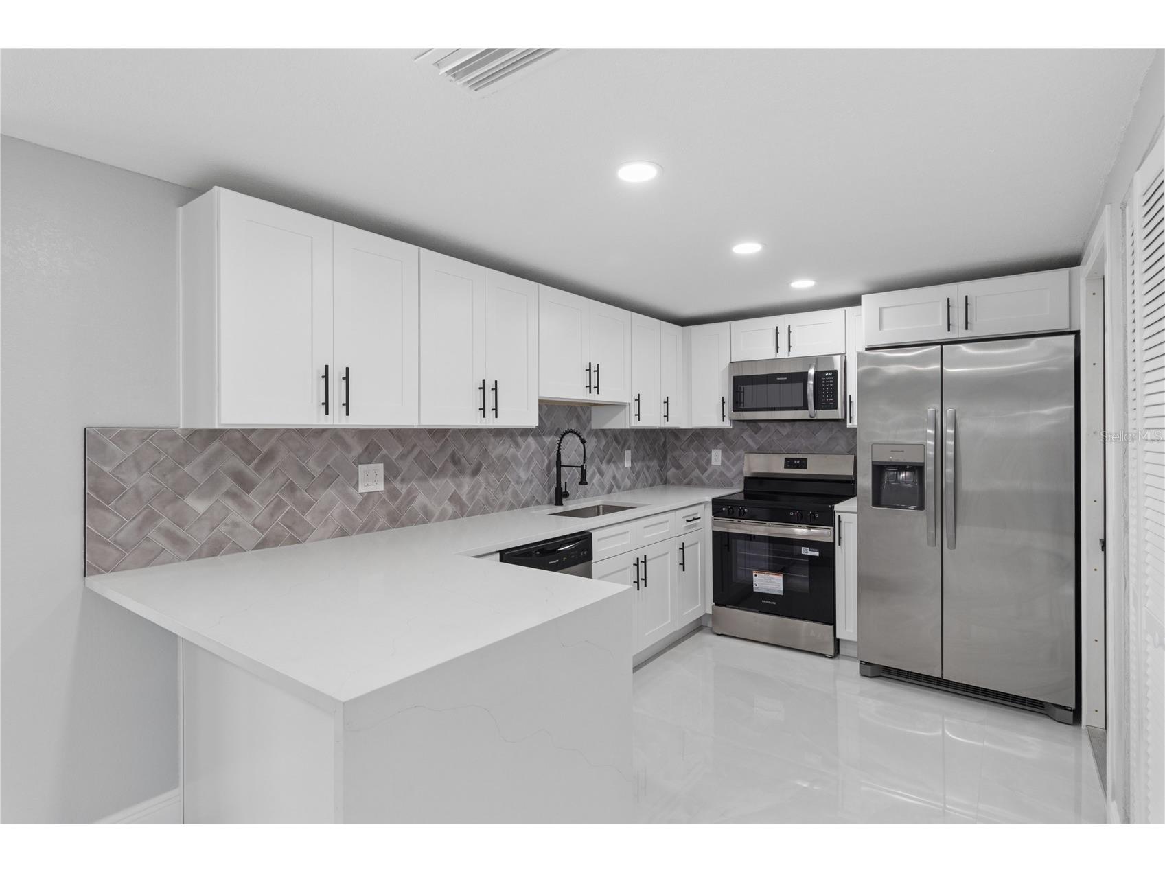 7936 Valmy Lane Port Richey FL 34668 W7887580 image11