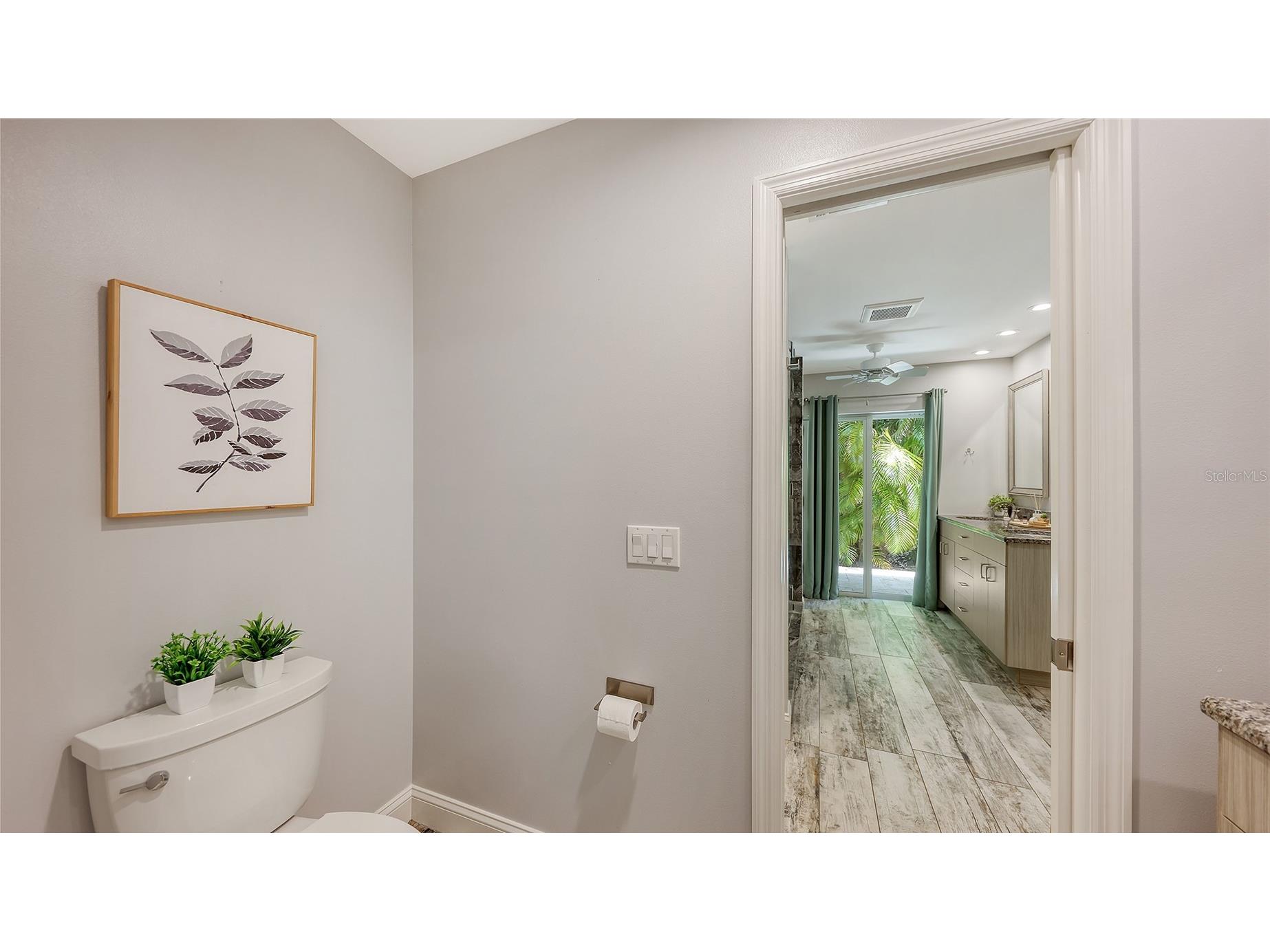 7937 Broadmoor Pines Boulevard Sarasota FL 34243 A4682202 image37