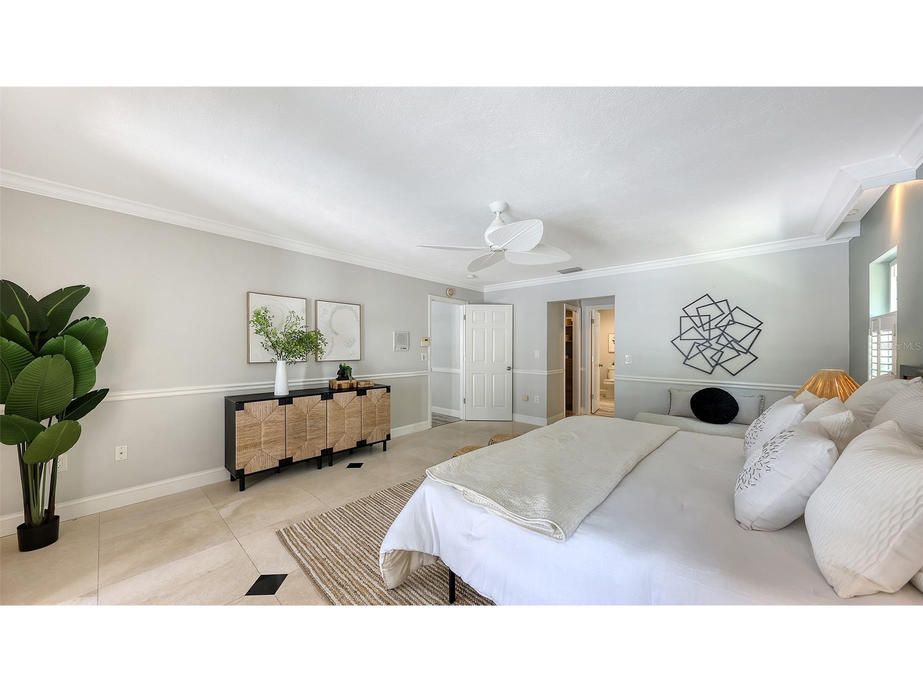 7937 Broadmoor Pines Boulevard Sarasota FL 34243 A4682202 image41