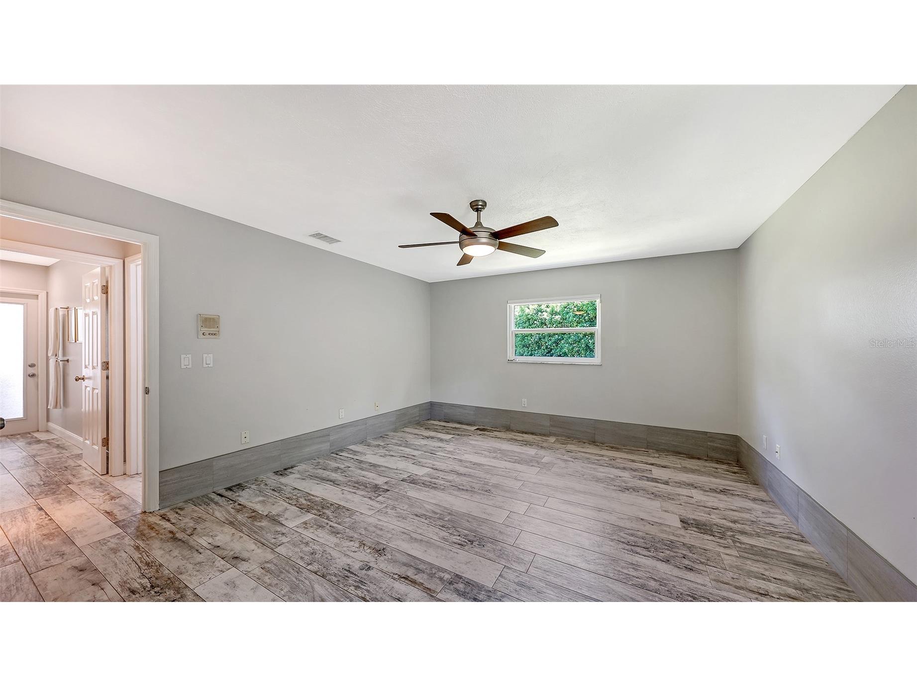 7937 Broadmoor Pines Boulevard Sarasota FL 34243 A4682202 image55