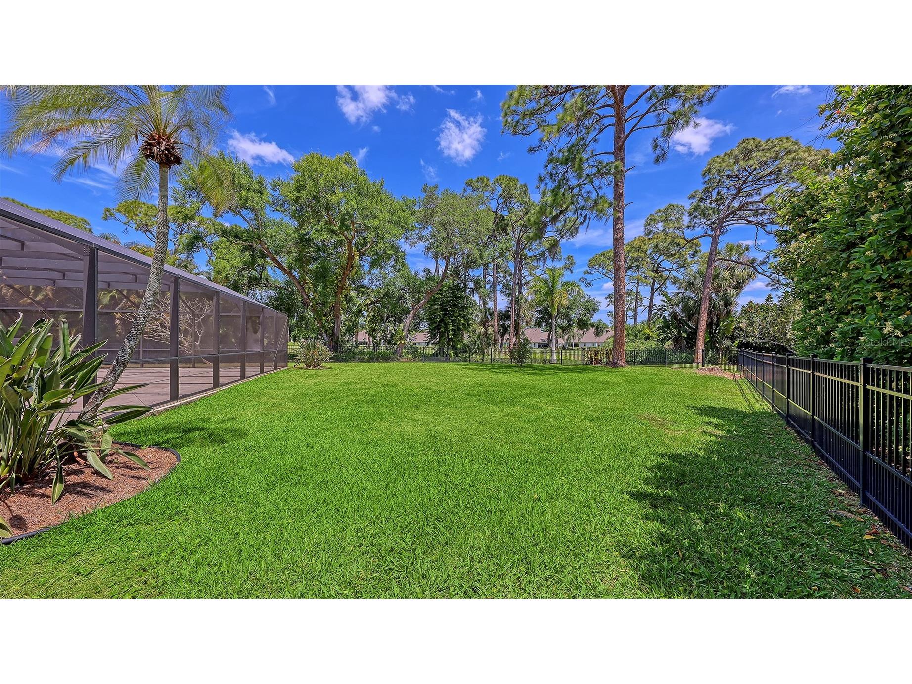 7937 Broadmoor Pines Boulevard Sarasota FL 34243 A4682202 image62