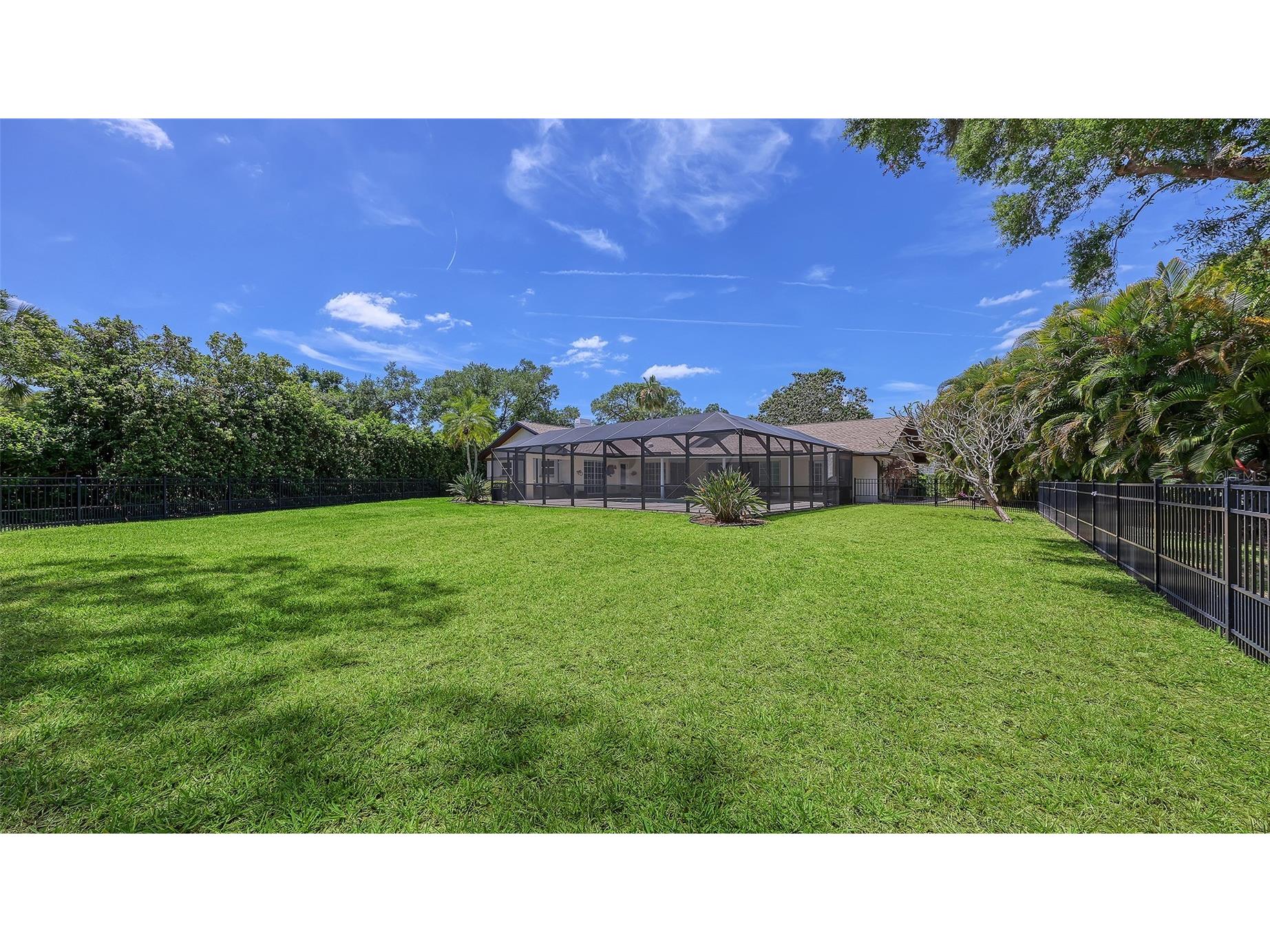 7937 Broadmoor Pines Boulevard Sarasota FL 34243 A4682202 image66