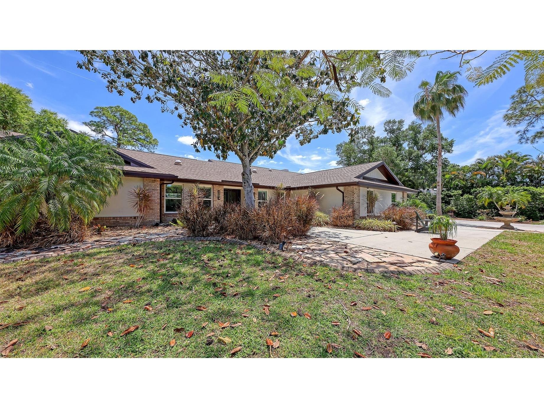 7937 Broadmoor Pines Boulevard Sarasota FL 34243 A4682202 image8