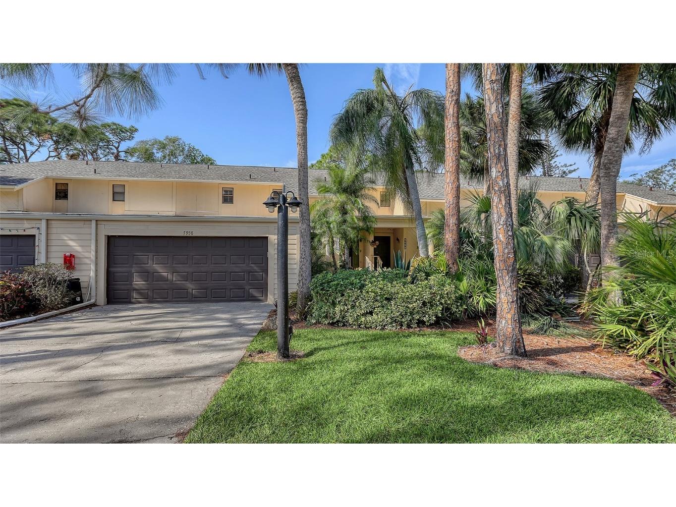 7938 Pinegrove Court #12 Sarasota FL 34238 A4634752 image1