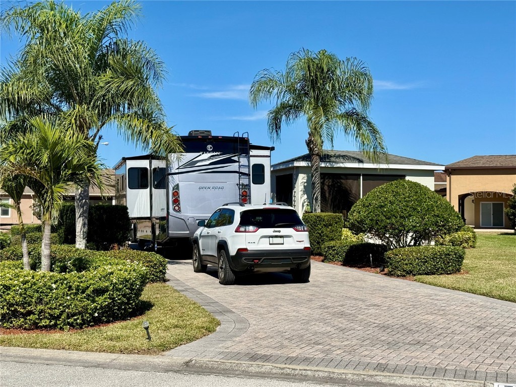 794 Teaberry Trail Polk City FL 33868 L4957239 image2