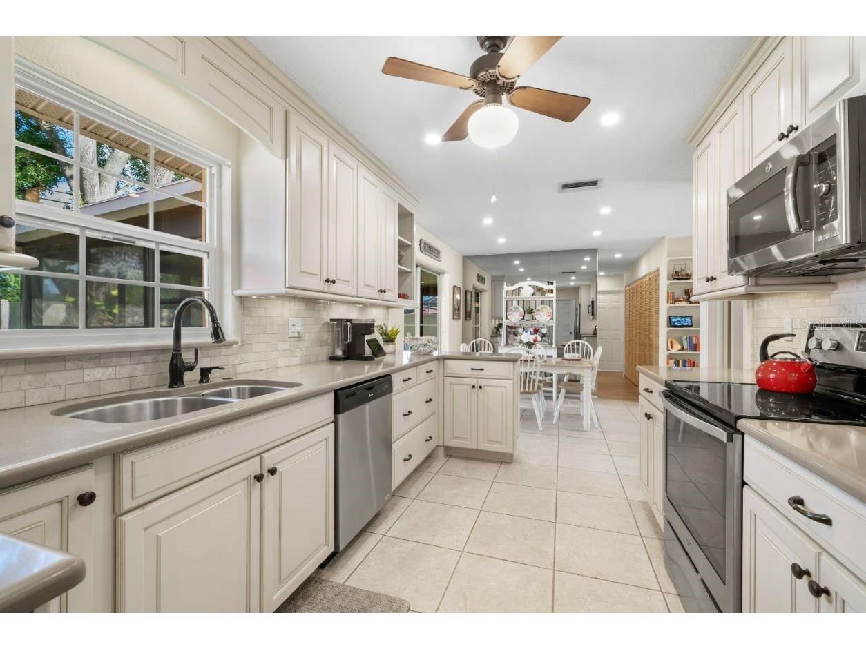7940 3rd Street N Saint Petersburg FL 33702 TB8525633 image12
