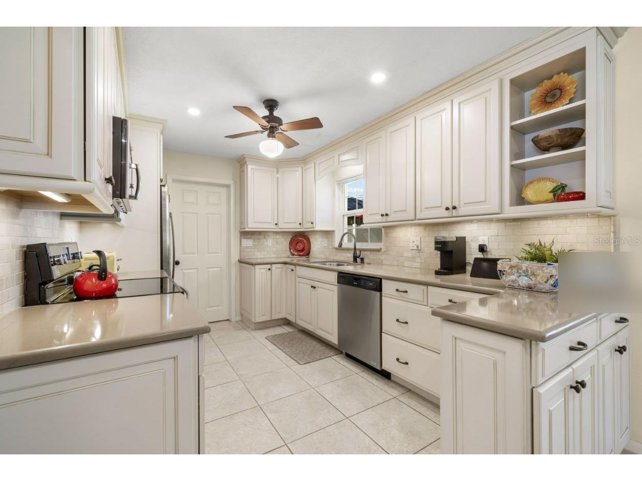 7940 3rd Street N Saint Petersburg FL 33702 TB8525633 image14
