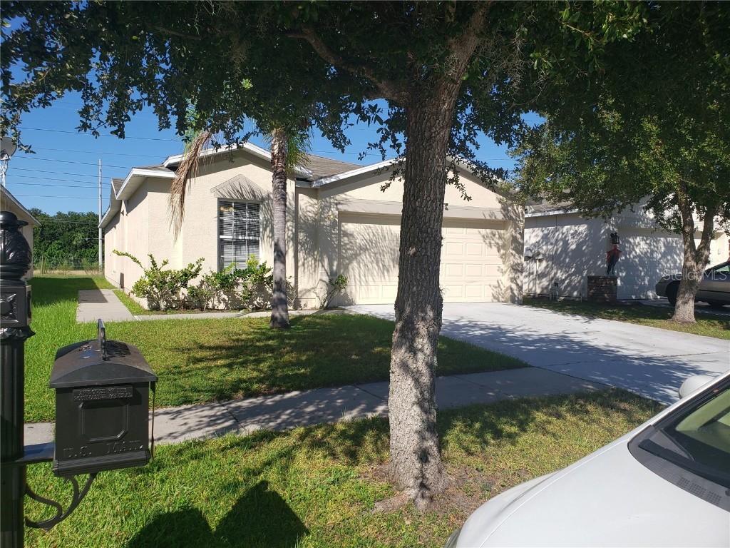 7940 Carriage Pointe Drive Gibsonton FL 33534 T3504194 image1