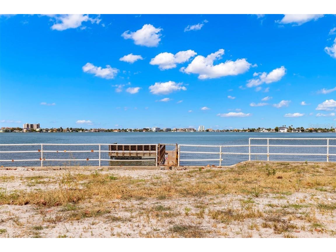 7940 Garden Drive N Saint Petersburg FL 33710 U8245804 image16