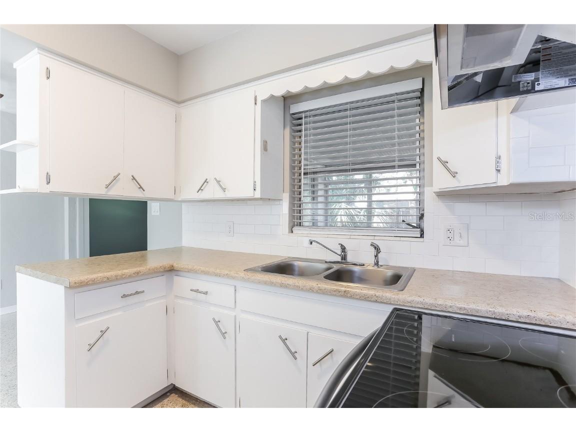 7941 23rd Avenue N Saint Petersburg FL 33710 O6366188 image5