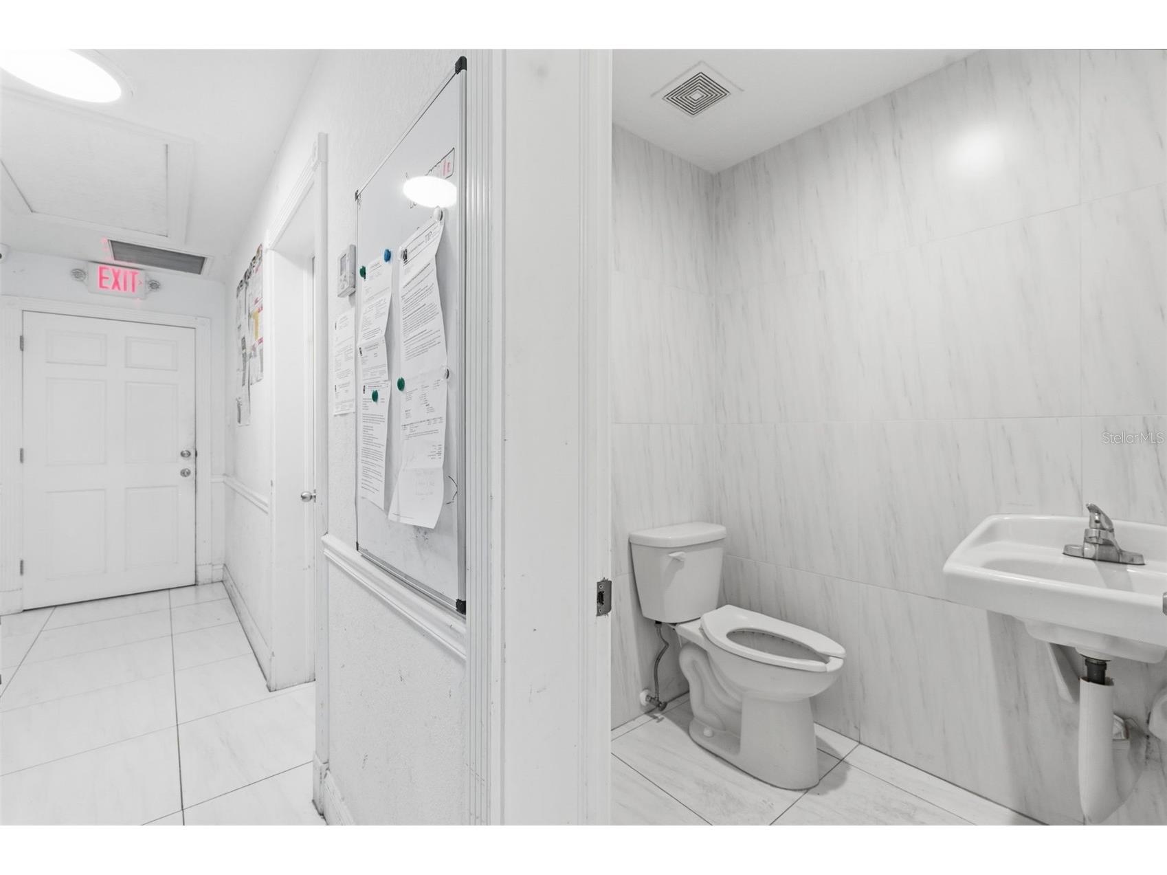 7941 N Armenia Avenue Tampa FL 33604 TB8477937 image20