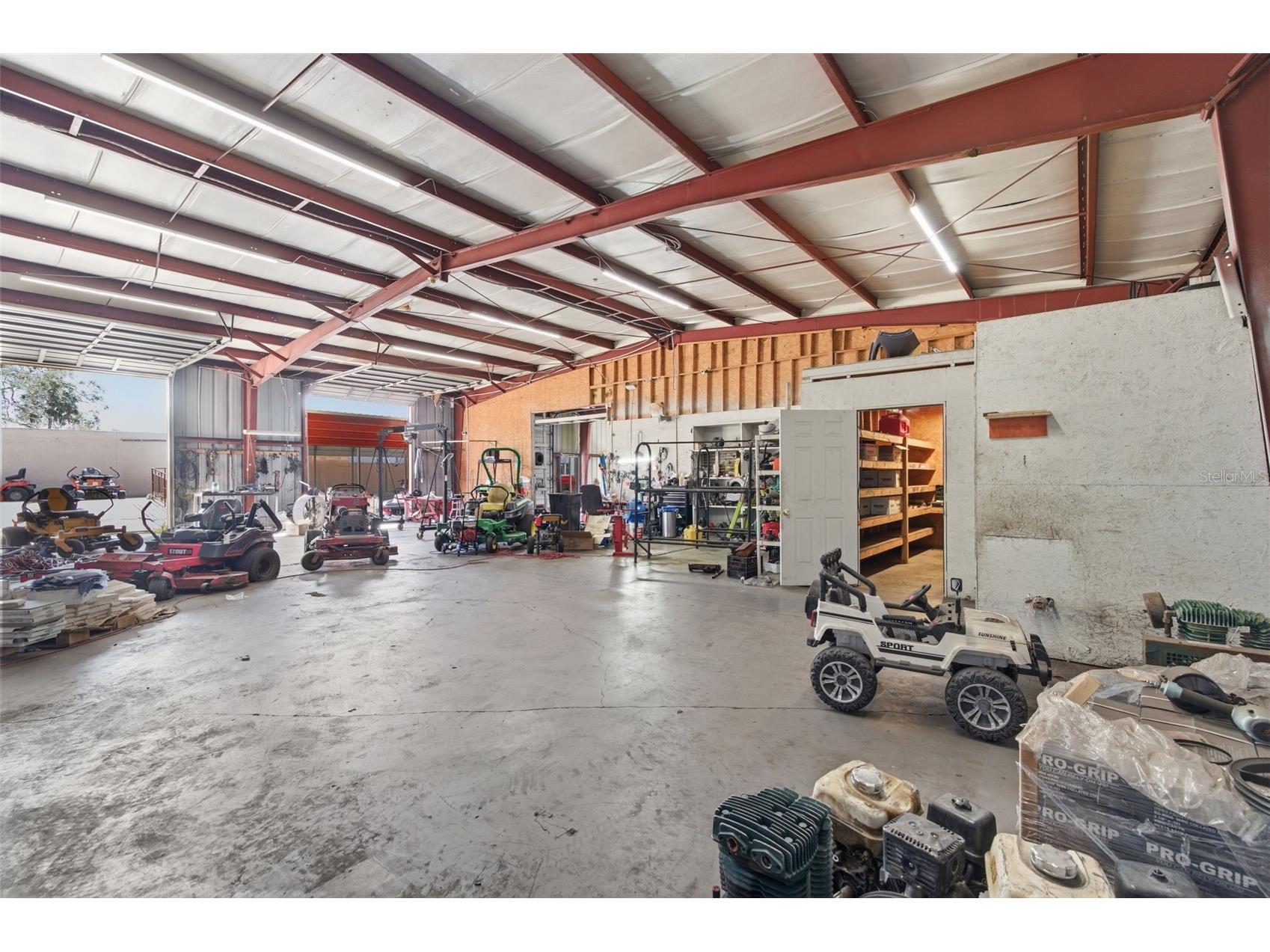 7941 N Armenia Avenue Tampa FL 33604 TB8477937 image25