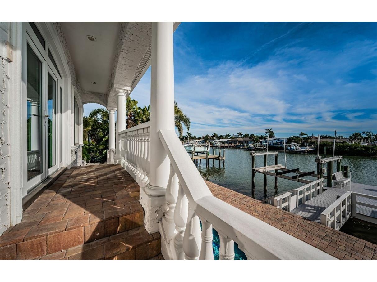 7942 3rd Avenue S Saint Petersburg FL 33707 - BOCA CIEGA BAY TB8445534 image15