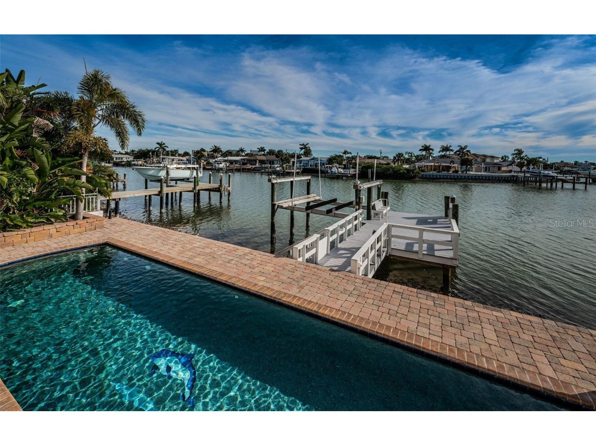 7942 3rd Avenue S Saint Petersburg FL 33707 - BOCA CIEGA BAY TB8445534 image16