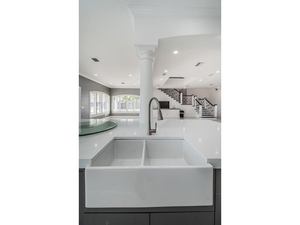 7942 3rd Avenue S Saint Petersburg FL 33707 - BOCA CIEGA BAY TB8445534 image24