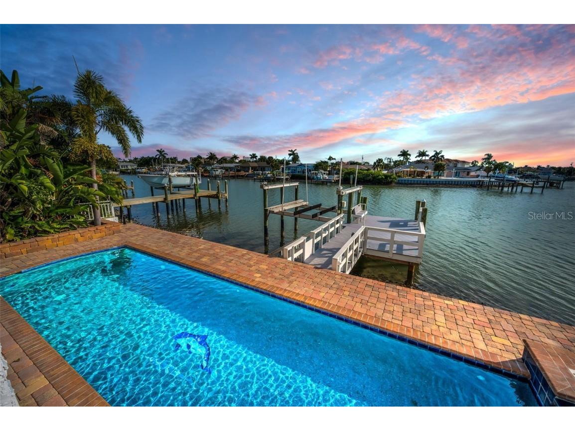 7942 3rd Avenue S Saint Petersburg FL 33707 - BOCA CIEGA BAY TB8445534 image5