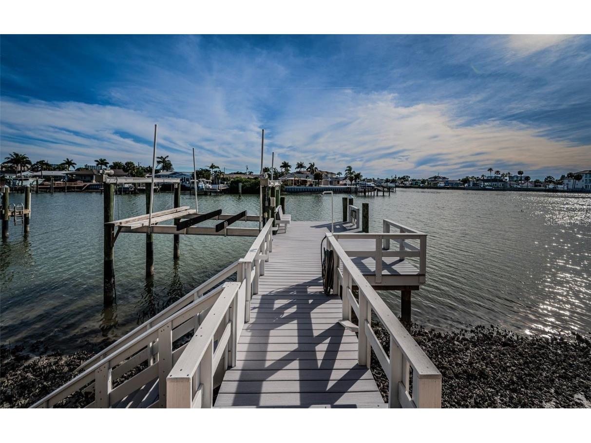 7942 3rd Avenue S Saint Petersburg FL 33707 - BOCA CIEGA BAY TB8445534 image72