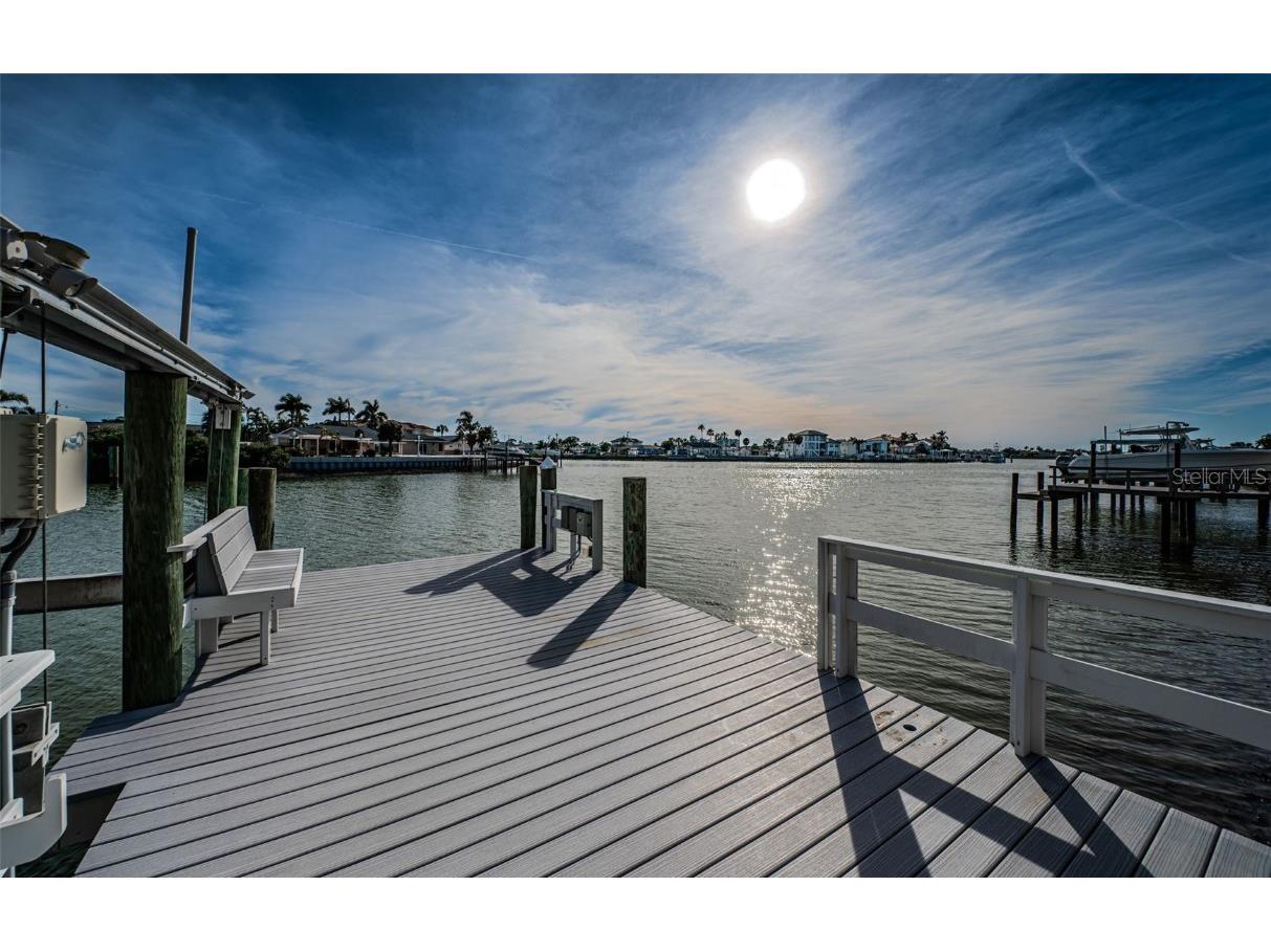 7942 3rd Avenue S Saint Petersburg FL 33707 - BOCA CIEGA BAY TB8445534 image73