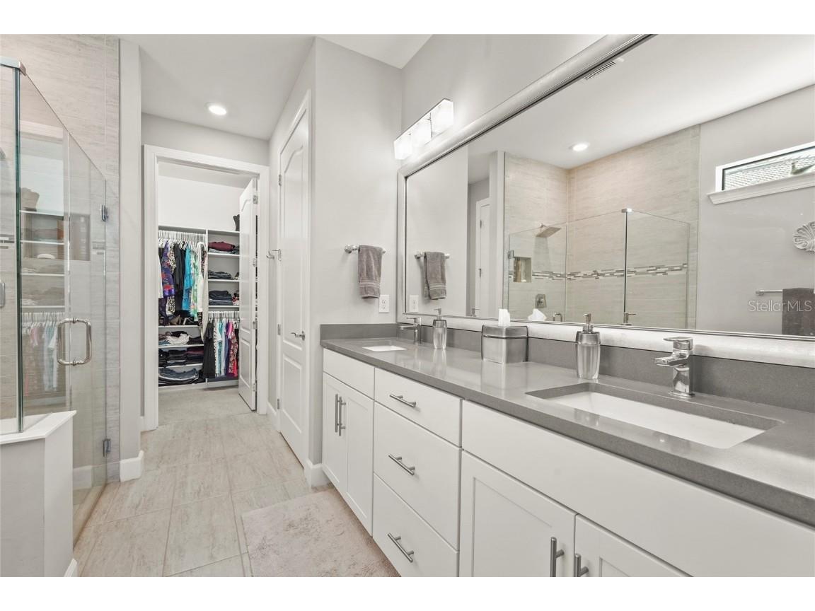 7948 Grande Shores Drive Sarasota FL 34240 A4663628 image8