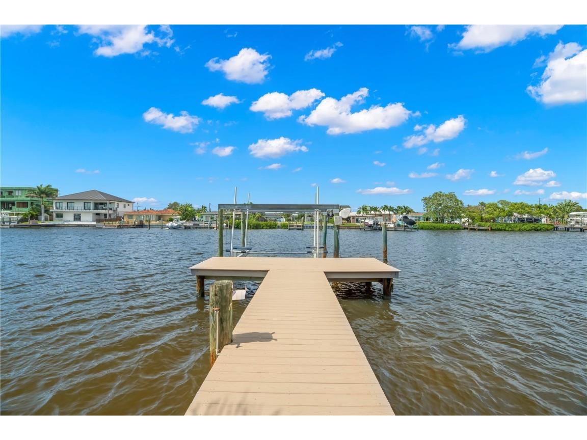 7949 2nd Avenue S Saint Petersburg FL 33707 - BOCA CIEGA BAY TB8412763 image50