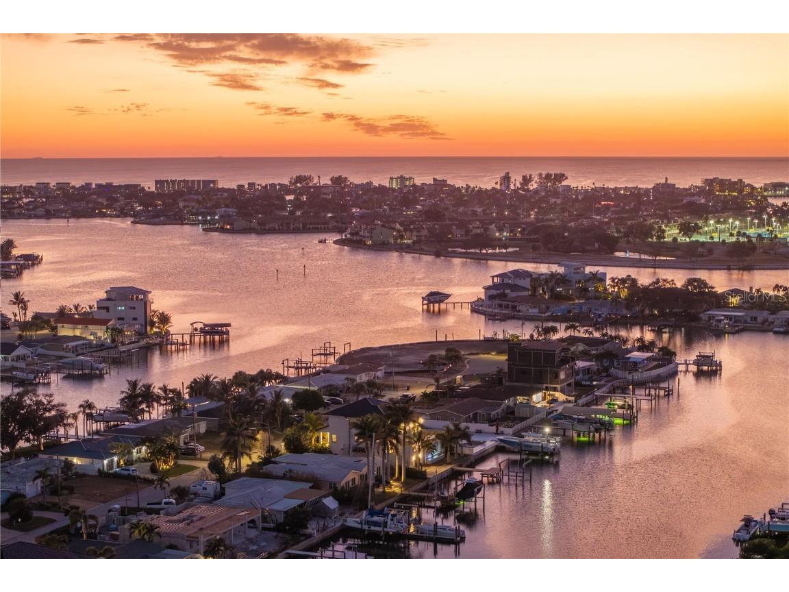 7949 2nd Avenue S Saint Petersburg FL 33707 - BOCA CIEGA BAY TB8412763 image58