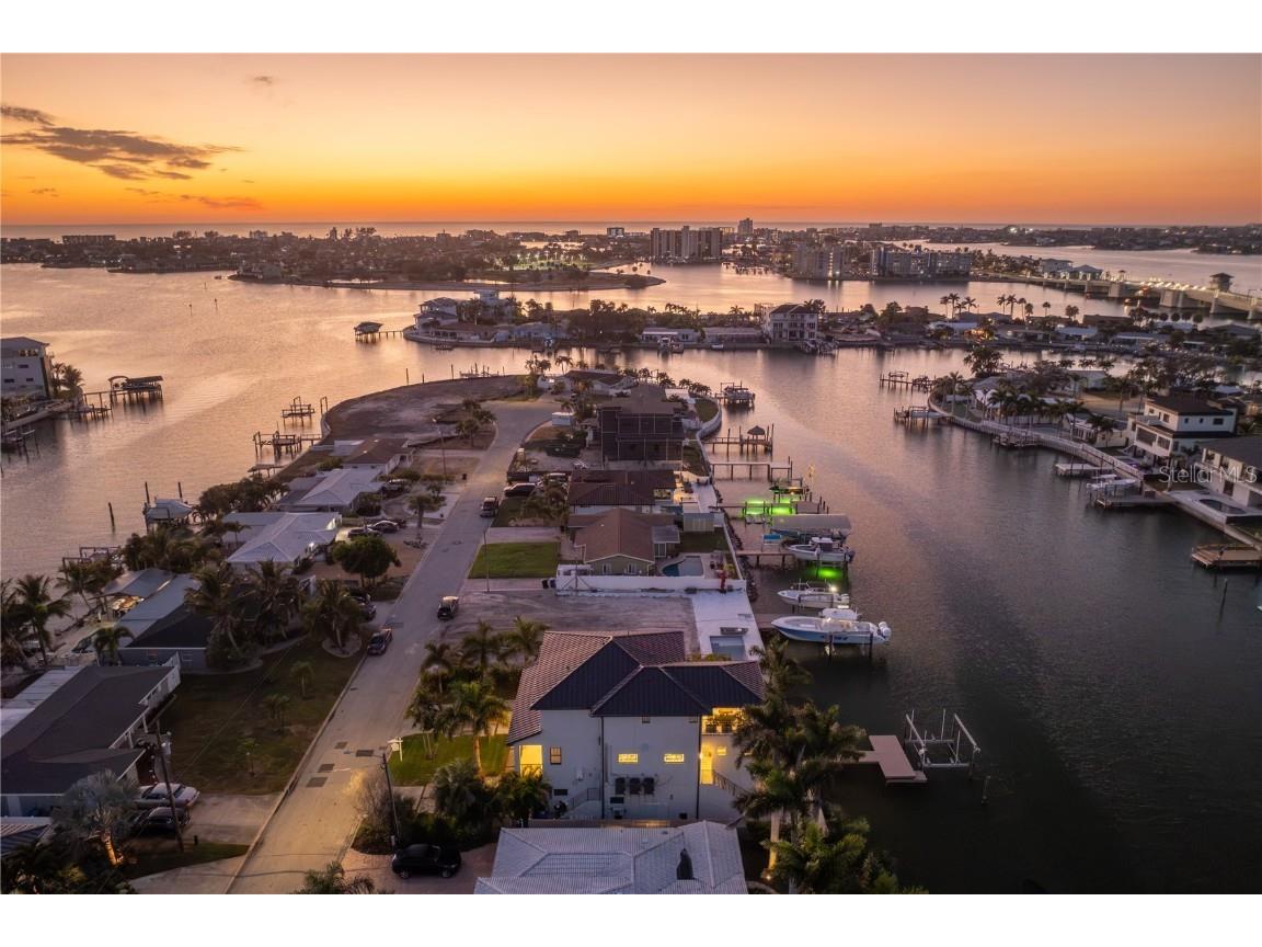 7949 2nd Avenue S Saint Petersburg FL 33707 - BOCA CIEGA BAY TB8412763 image61