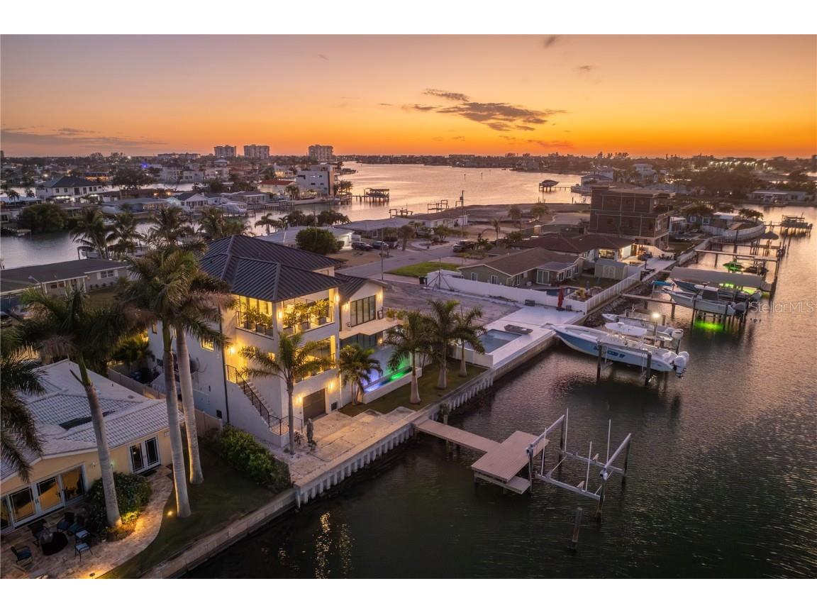 7949 2nd Avenue S Saint Petersburg FL 33707 - BOCA CIEGA BAY TB8412763 image62